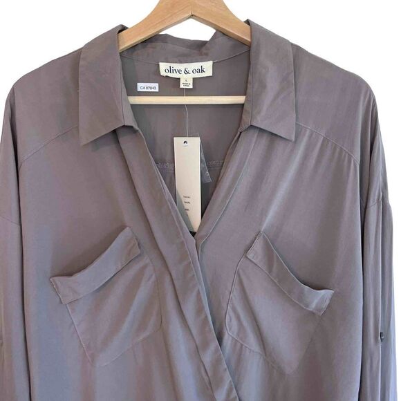 Olive & Oak Wrap Top NWT - Picture 2 of 6